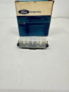 1972 Ford Courier 40 Amp CIRCUIT BREAKER D27Z-14526-A - Picture 1 of 6