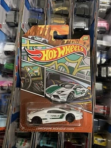 Hot Wheels Lamborghini Aventador Coupe White & Green Police Car - Picture 1 of 3