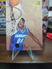 1996-97 SkyBox Premium Tony Delk RC Charlotte Hornets #12