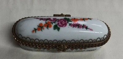 Delprado Vintage Pill Box/Trinket Box Ep03 Hand Painted Finish - Image 1 of 4