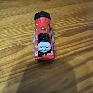 Thomas Friends Diecast James Motorized Batteriebetrieben 2002 Holzbahn funktioniert - Bild 1 von 10