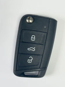 VOLKSWAGEN 3 BUTTON REMOTE FLIP KEY FOB POLO GOLF ETC TESTED 5G6 959 752 CS - Picture 1 of 4