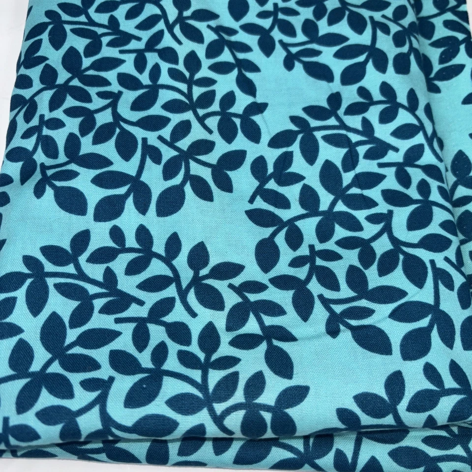 70" x 42" Westminster Free Spirit LEAF DOTS Material de tela Azul aguamarina Foto 1 de 4