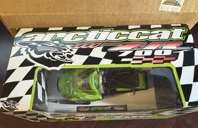2000 Arctic Cat Zr 700 1:18 Scale Diecast Model Snowmobile 4209-020 NEW IN BOX - Image 1 of 4
