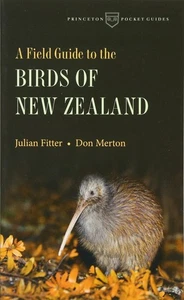 A Field Guide to the Birds of New Zealand (Princeton Pocket Guides) - Picture 1 of 1
