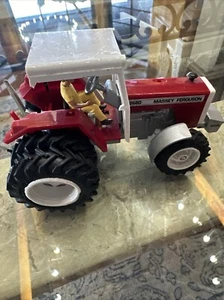 Vtg 1984 Massey Ferguson #2680 Red Tractor Britains England 6" farm toy w/driver - Picture 1 of 13