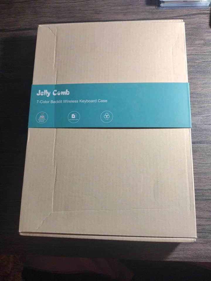 Jelly Comb 7 Color Wireless Keyboard Case - Image 1 of 2