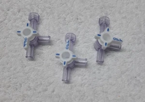 Three Way Luer Fitting Stop Cock with Clear Off Indicator - Picture 1 of 6