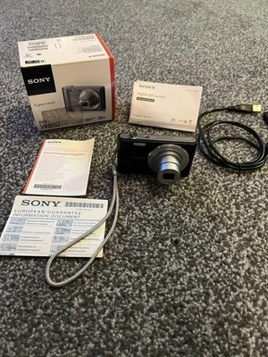 Sony Cyber-shot DSC-W810 Compact Digital Camera - Image 1 of 4