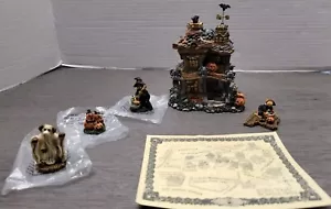 Boyds Bearly Built Villages Punky Boobear's Haunted Halloween House #19012 Extrs - Bild 1 von 24