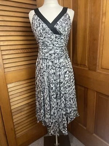 DONNA RICCO NY Women Fit Flare Silk Dress Sz 12 Black Gray White Flowy Ruched - Picture 1 of 11