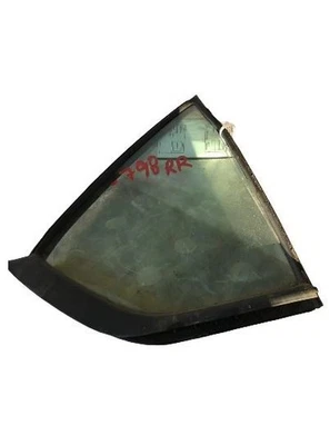 Toyota Prius 2002 2003 cuarto de vidrio ventana de ventilación trasera derecha lado del pasajero Foto 1 de 4