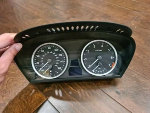BMW E60 06-07 550i cluster gauge cluster speedometer Automatic 62119135247 110k - Picture 1 of 4