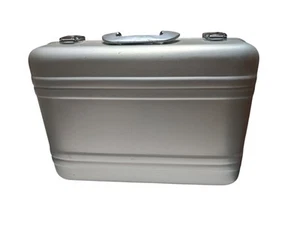 Cerradura de combinación programable Zero Halliburton Carry-on 18"x13"x6" - Imagen 1 de 12