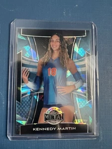 2025 foglia metallo donna dello sport blu Atomic #71 Kennedy Martin 1/1 - Foto 1 di 2