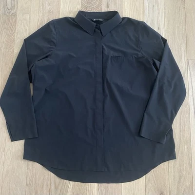 Athleta Urbanite Long Sleeve Button-Up Shirt Size XL Black Wrinkle Resistant - Image 1 of 4