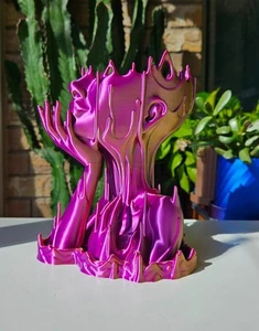 Melted Woman Head Planter 3D Printed Face Pot for Indoor Plants Mini Planter - Picture 1 of 7
