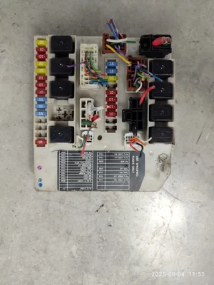 NISSAN NOTE E11, NE11 Scatola Fusibili 284B7AX61A 1.6 Benzina 81kw 2007 32042688 - Immagine 1 di 3