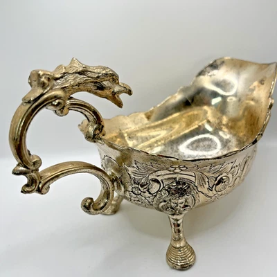 Mango de Dragón Plateado Gravy Boat Orante Floral Reposo De Colección Servidor con Pies Foto 1 de 4
