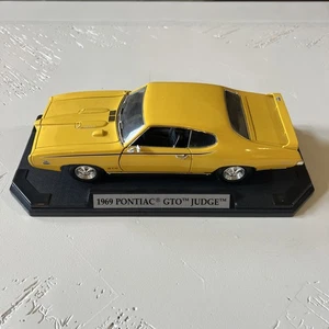 1969 Pontiac GTO Judge die-cast Motor Max Toy 1/18 Yellow.  - Picture 1 of 19