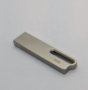 Tails 6.11 Linux USB Live Bootable Anonymous Privacy Incognito OS - Picture 1 of 3