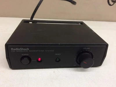 Radio Shack 32-1221B FM Wireless Microphone Mic RECEIVER ONLY - Image 1 of 2