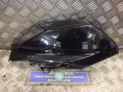 Carenado superior izquierdo Yamaha n max 125 modelo 2015 Foto 1 de 2