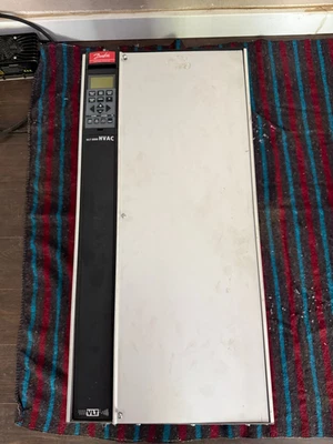 Used Danfoss 178B4811 100 HP 3phase 480v VFD - Image 1 of 4