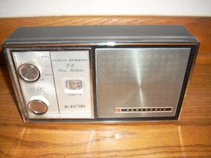 PANASONIC RD-702 ~ 8 TRANSISTOR PORTA STEREO FM STEREO MULTIPLEX - Picture 1 of 6