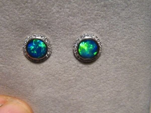 Opal & Diamond Stud Earrings - 14 k White gold - 9 mm. round - Picture 1 of 12