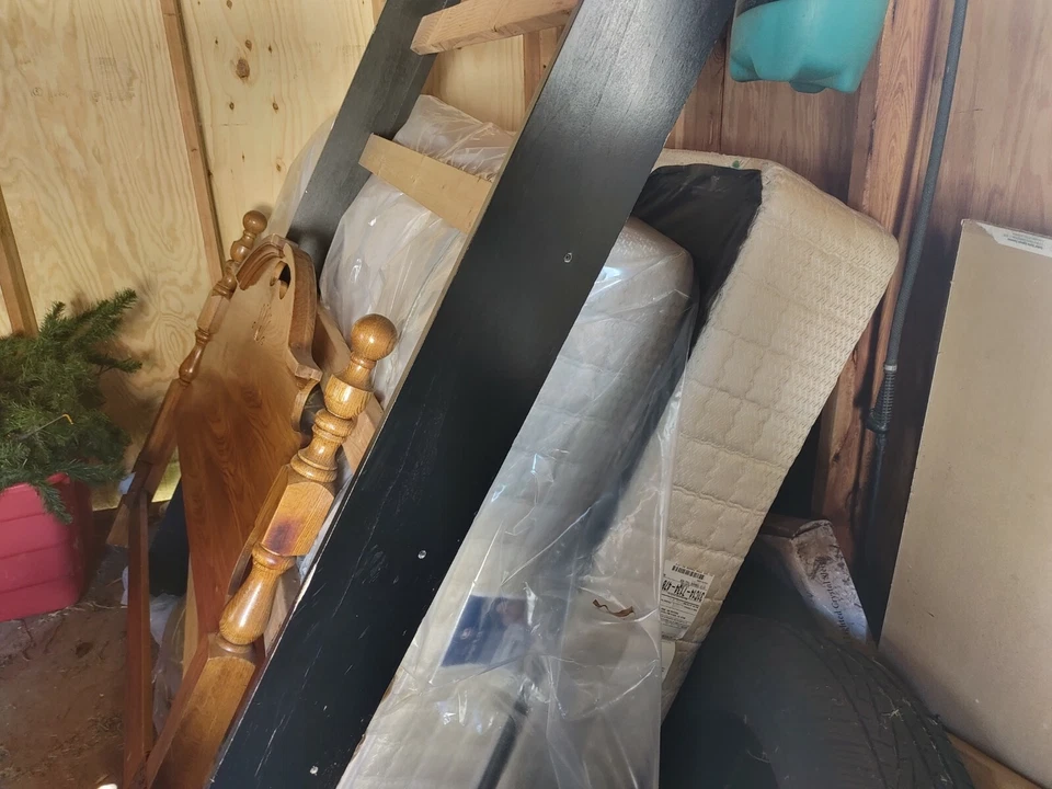 full mattress and box spring set - Image 1 of 1