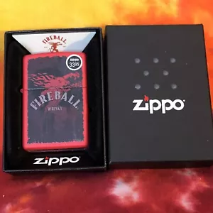 Zippo Fireball Accendino Whisky On A Rosso Opaco 2021 Nuovo In Scatola RARO - Foto 1 di 11