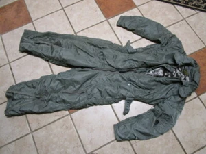 Vintage USAF Men's Flying Insulated Cold Weather Coveralls ~ Great Set!!! - Picture 1 of 10