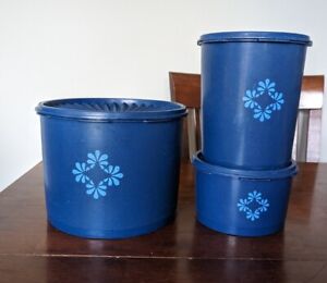 TUPPERWARE - Vintage Servalier Canisters Dark Blue Blueberry Set Of 3 with Lids