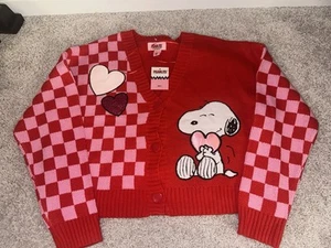 PEANUTS Snoopy Red/Pink Valentine’s Day Cardigan Sweater V-Neck Buttons L NWT - Picture 1 of 4