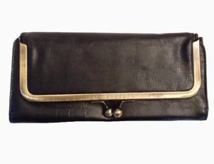 Bandolino Schwarz Leder Geldbörse Vintage Kiss Lock Druckknopf Organizer Kreditkartenetui - Bild 1 von 6