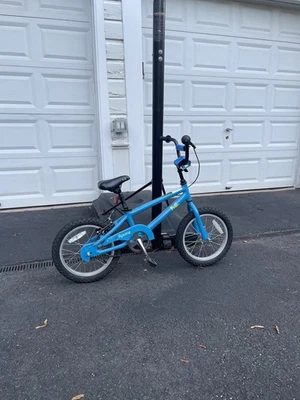 Bicicleta infantil azul bebê - Marca: Fuji  - Imagem 1 de 4