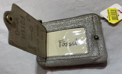 Cartera de identificación de cuero plateado brillante fósil Foto 1 de 4