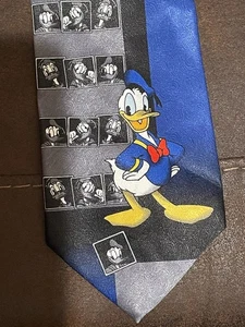 Mickey Unlimited Donald Duck Herrenkrawatte schwarz/blau - Bild 1 von 13