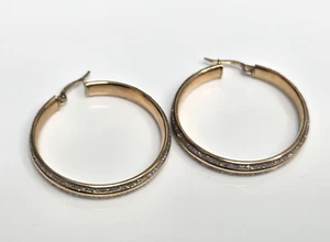 Gold Hoop Earrings 9ct Yellow gold Hallmarked Everyday Hoops Size 31mm x 35mm - Picture 1 of 9