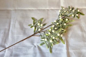 Artificial Mistletoe Flowers Christmas Plants Bouquet Spray Fern Ivy Festive - Picture 1 of 19