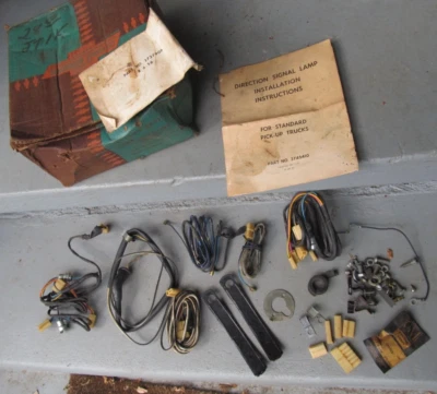 Unidad de señal de dirección para camioneta Chevrolet GMC de 1950 GM # 987607 nuevo de lote nuevo Foto 1 de 4