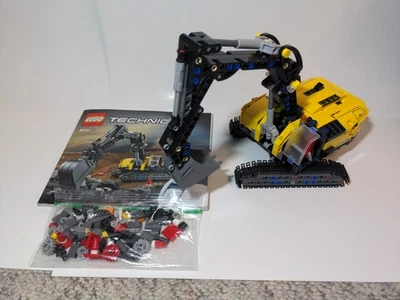 LEGO TECHNIC: Heavy-Duty Excavator (42121) - Image 1 of 2