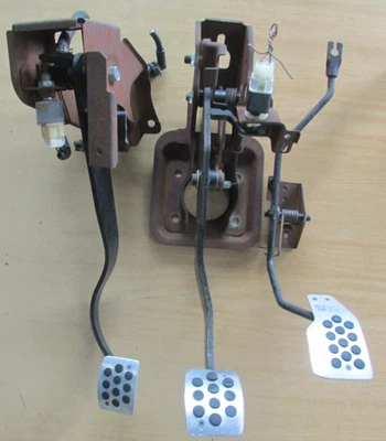 JDM RHD Suzuki Swift ZC11S M13A Manual Clutch Brake Gas Pedal - Изображение 1 из 4