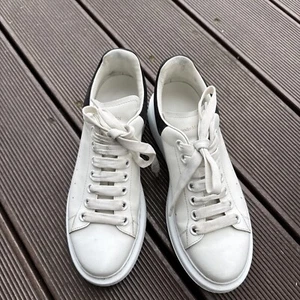 Alexander McQUEEN Sneaker weiß Gr 40 - Bild 1 von 11