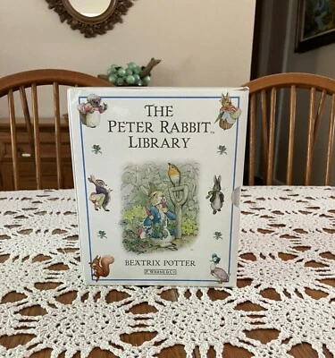 1997 Frederick Warne & Co Beatrix Potter 12 HB Books Box Set - Image 1 of 4
