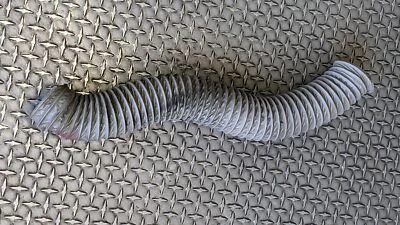 FERRARI 308 PIEZAS GTS PARTE CALENTADOR NÚCLEO RADIADOR CONDUCTO MANGUERA 3" X 24 Foto 1 de 3