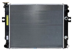 HD+ Forklift – Komatsu FG10-18T20, FG20-25T16 Radiator 20.67” x 17.57” 2 Row - Picture 1 of 3