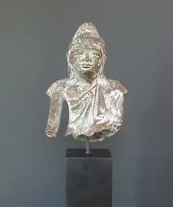 Antique Bust Of Buddha Bronze, Burma - Picture 1 of 18