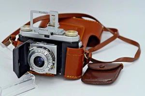 Kodak Retinette Type 017 fotocamera pellicola 35 mm con obiettivo Reomar 50 mm f/4,5 V28 - Foto 1 di 15